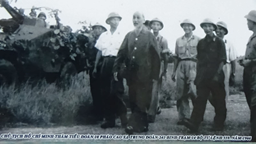 TRẬN CHIẾN ĐẤU ĐẠT BA DANH HIỆU